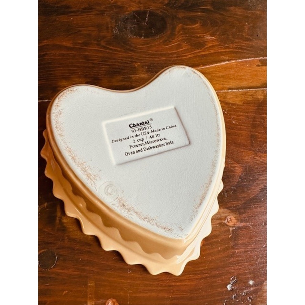 Chantal Yellow Heart Shaped Ceramic Baking Dish Ruffled Rim 2 Cup 93-HBR15 - Picture 2 of 7